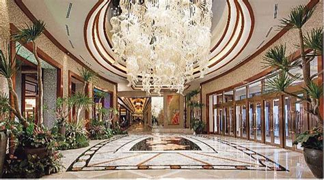 The stars welcome you to Solaire .